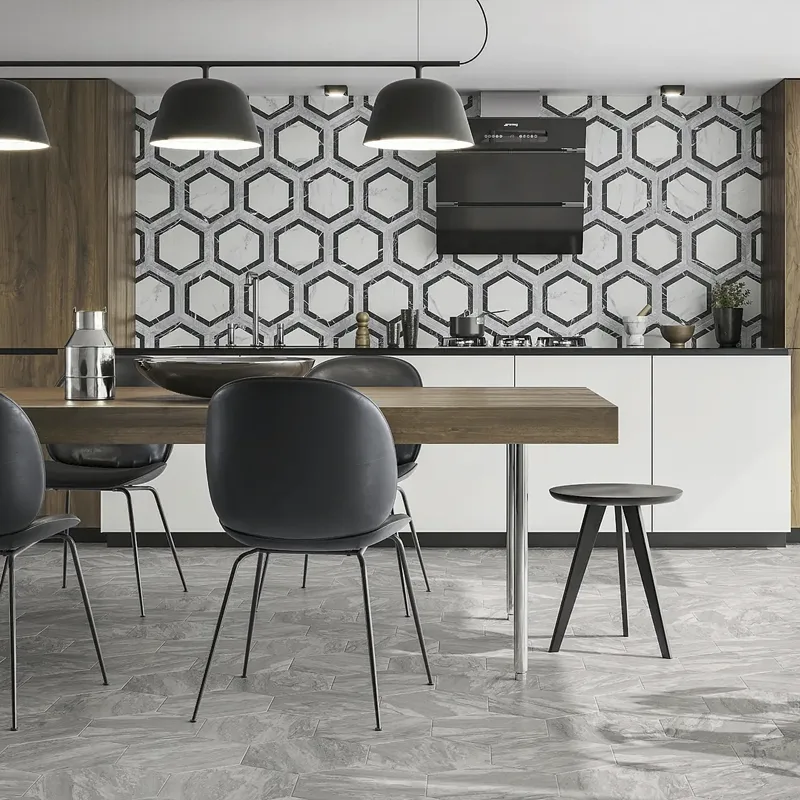 Azulejos hexagonales para pared que aportan ritmo y profundidad al entorno