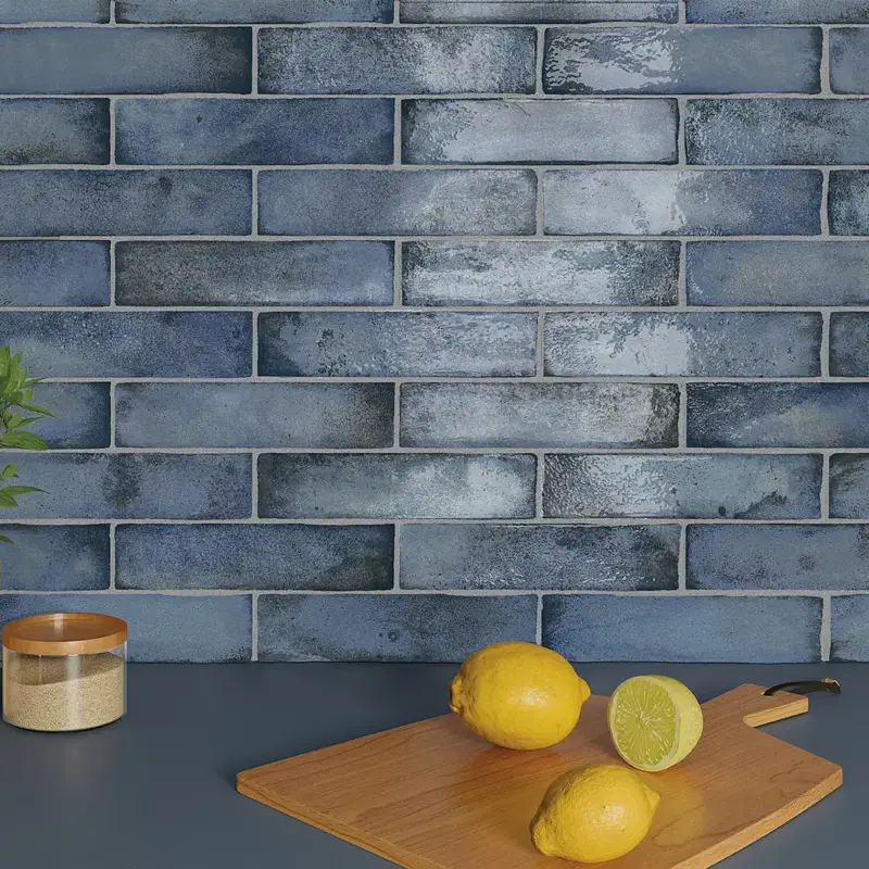 Azulejo azul para cocina que aporta frescura y estilo