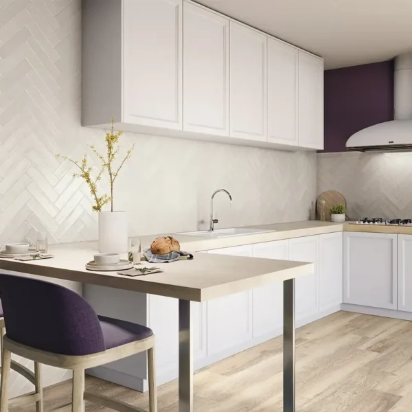 Alicatado blanco para cocina que acompaña muebles de líneas rectas