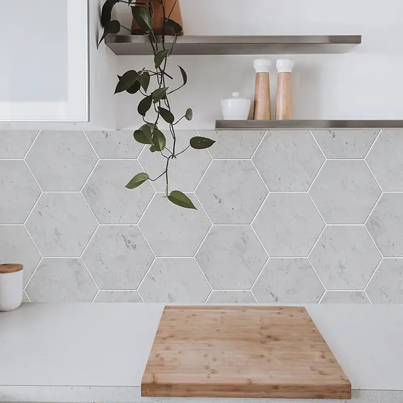 Espacio decorado con azulejo hexagonal en la cocina