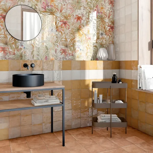 Toque creativo conseguido con azulejos de colores bien integrados