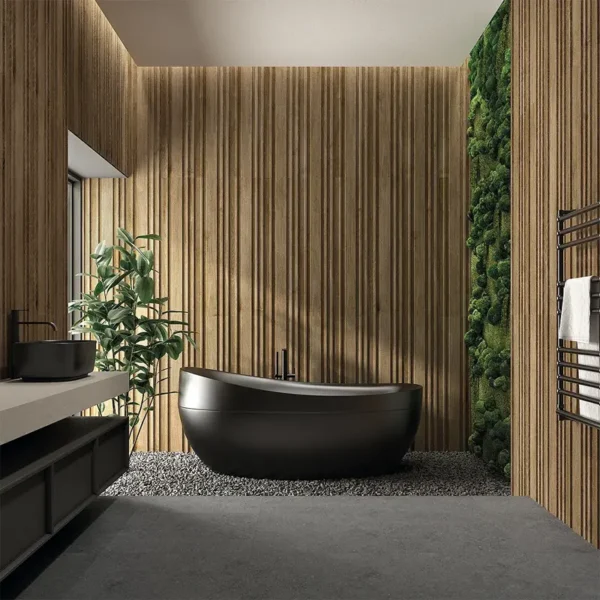 Azulejo imitación parquet colocado tras la bañera