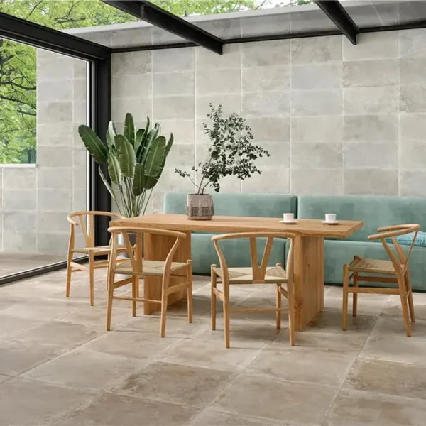 Azulejos 60x30 en área abierta