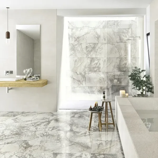 Azulejo de formato 30x60 colocado junto a la bañera