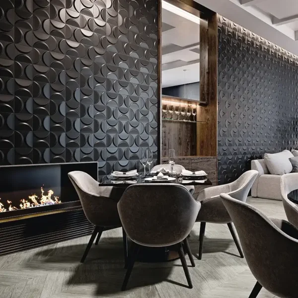 Azulejo negro con formas que aportan ritmo y estilo al ambiente