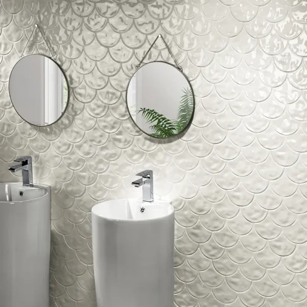 Elegante espacio compuesto por azulejo mosaico blanco