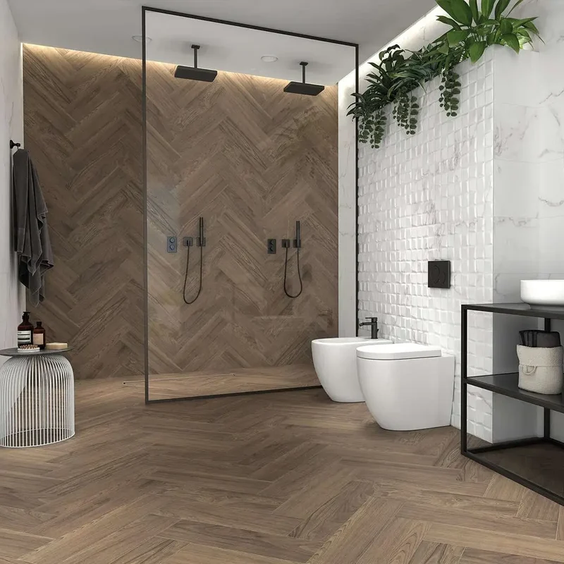 Diseño equilibrado y funcional gracias al suelo de azulejo imitación madera