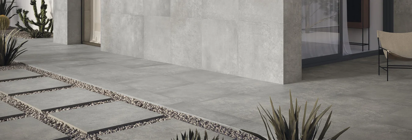 lateral de proyecto residencial destacando revestimiento de porcelanico 60x60